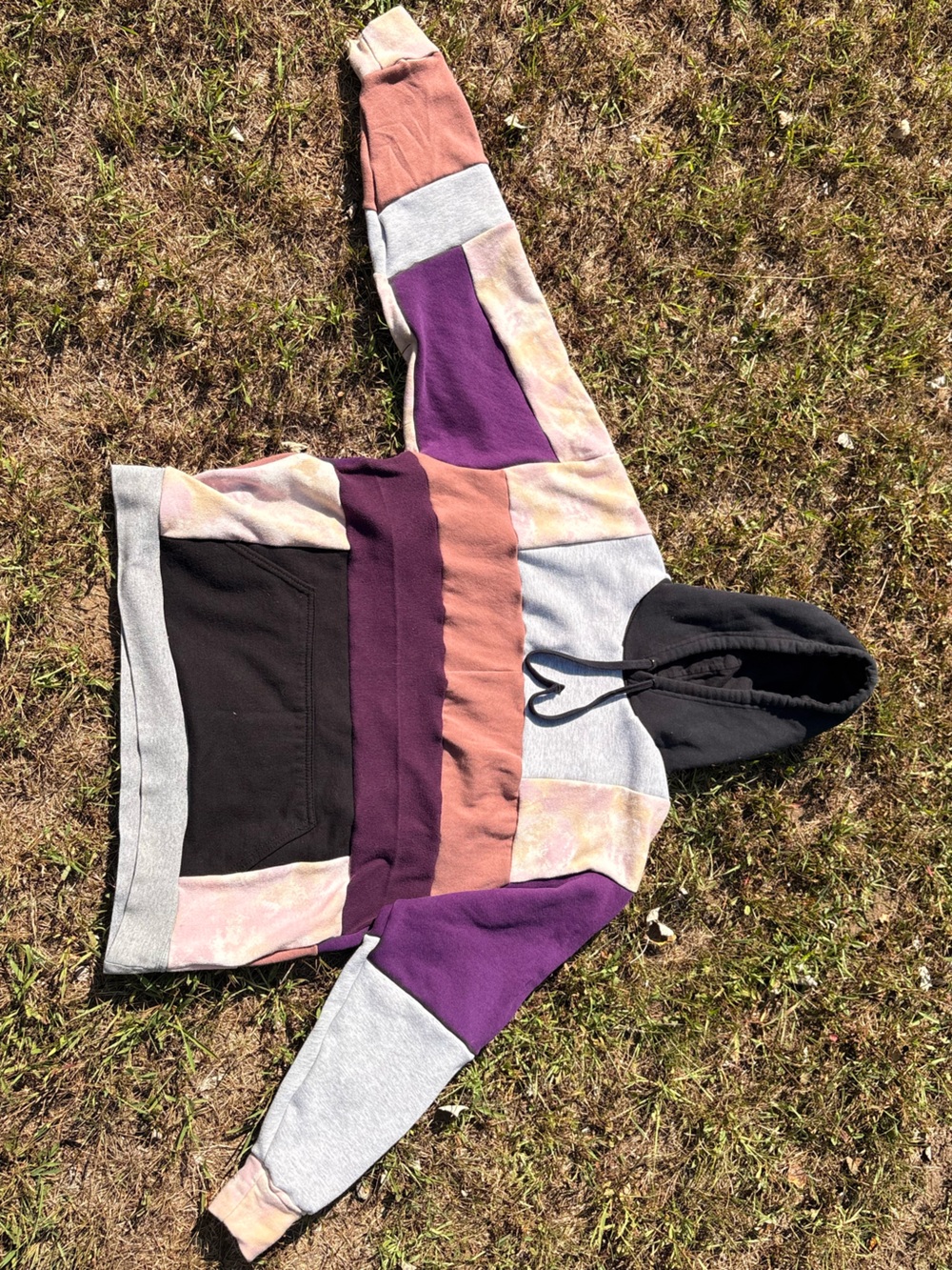 Upcycled Sublime patchwork hoodie - Picture 9 of 10